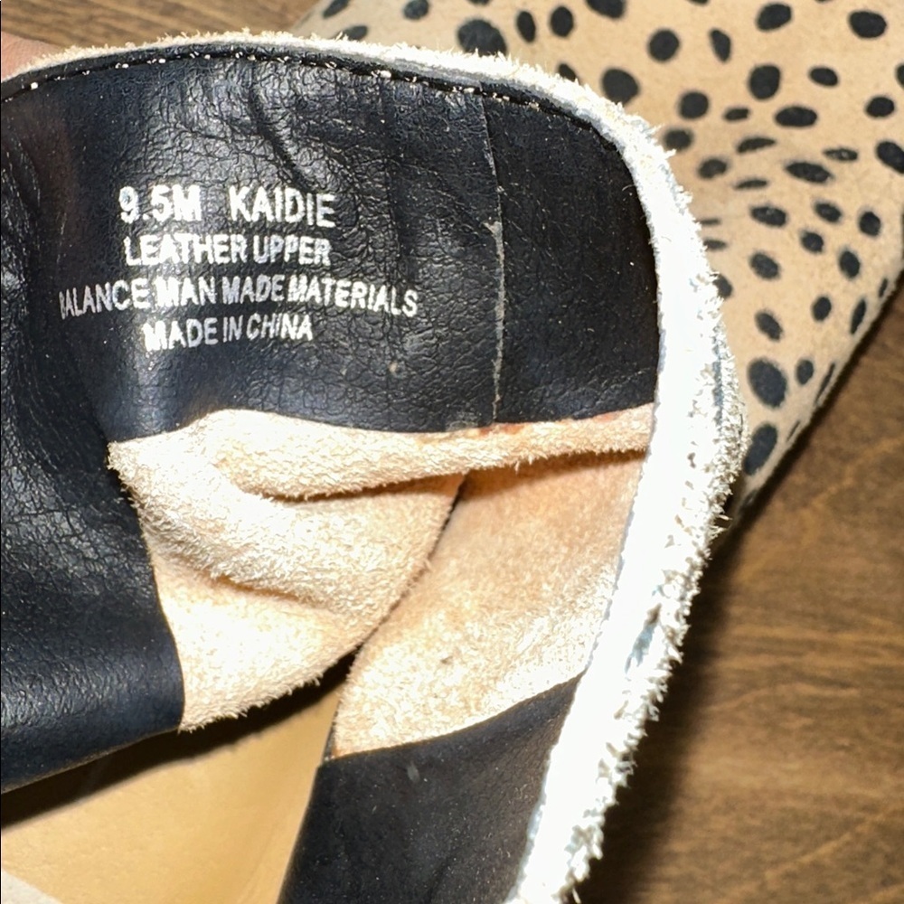 Dolce Vita Kaidie Black and Tan Ankle Boots size 9 1/2 medium - Picture 8 of 8